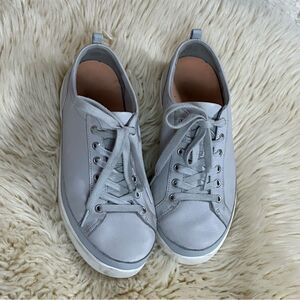 Vionic Gray Leather Lace-Up Sneakers
